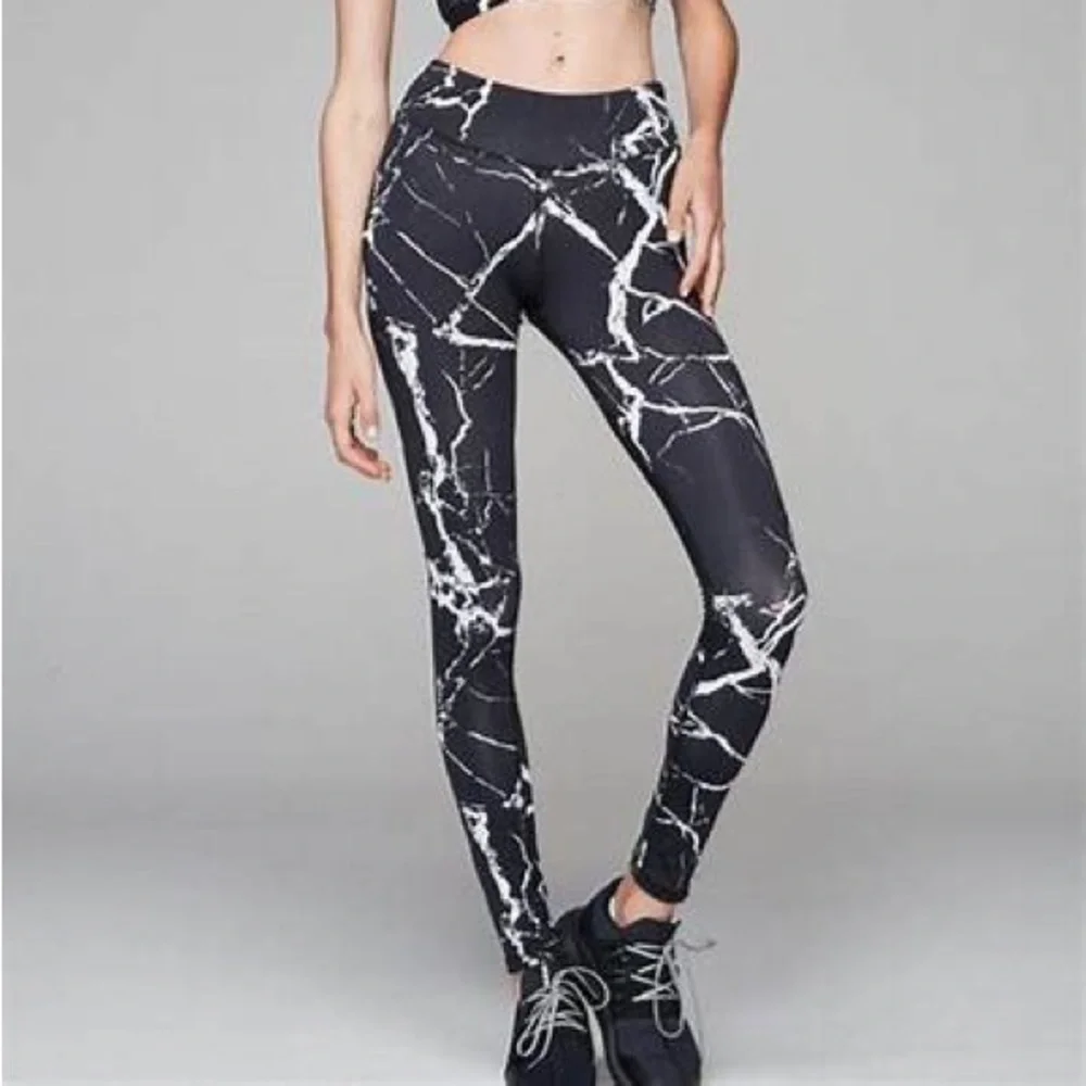 Varley Bicknell legging noir marble - Picture 9 of 16